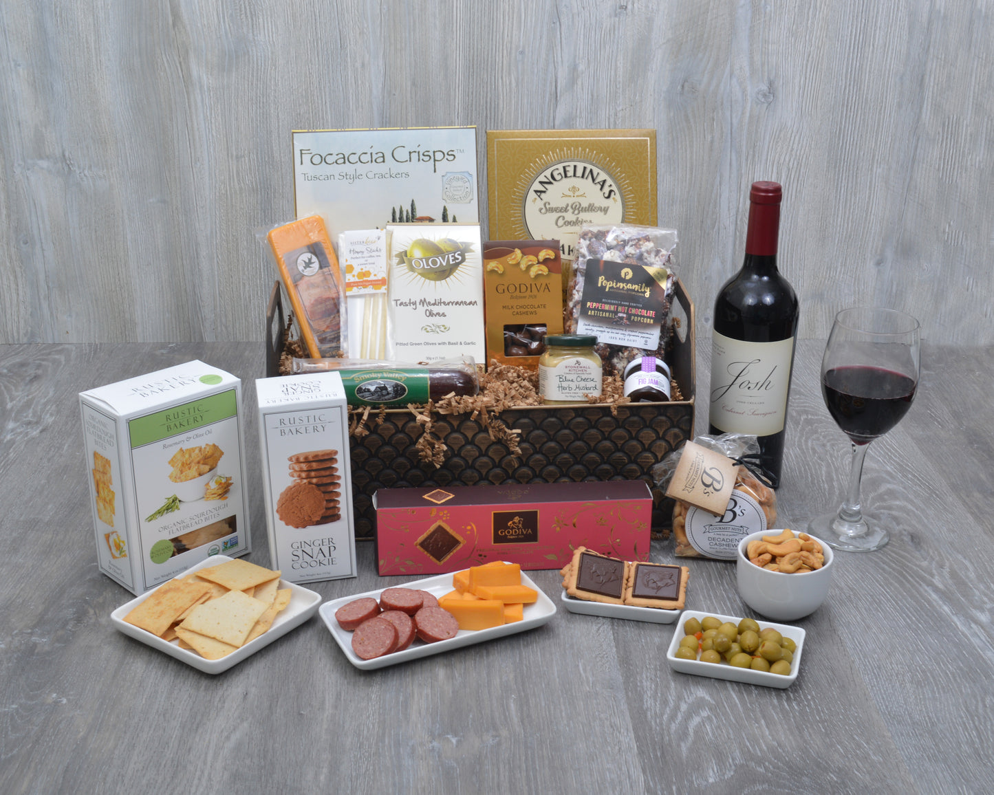 Wine and Gourmet Gold Tin